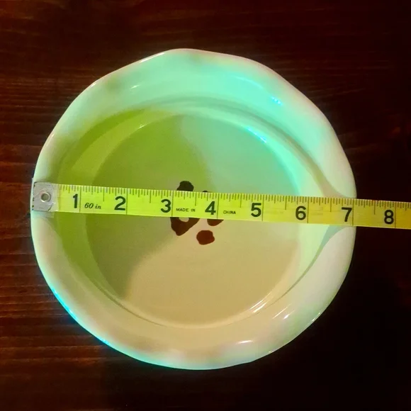 2 Dog Food dishes - Picture 2 of 8